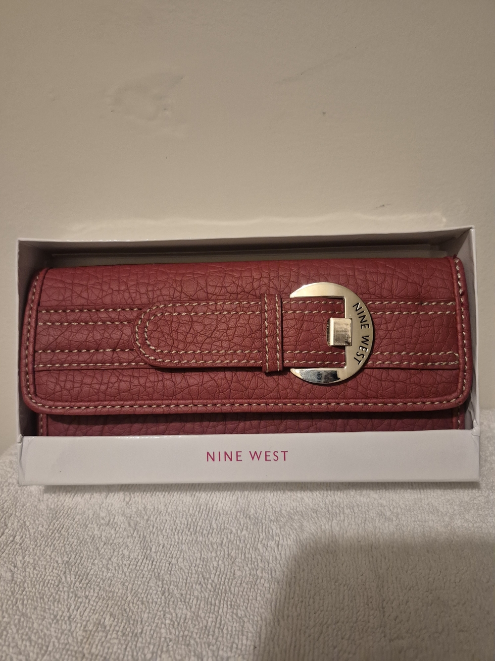 NWT Nine West Women's Red Leather-Texture Clutch Wallet